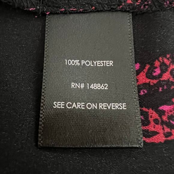 Torrid Womens Blouse Top Shirt Pullover Tie Collar Lip Print Black Pink Size 1 - Picture 11 of 12
